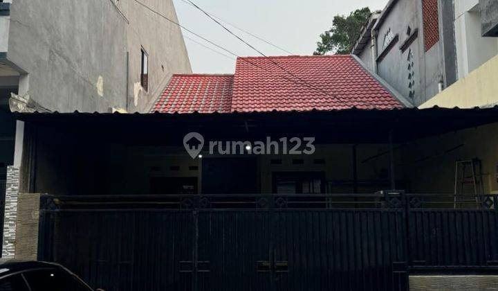 Dijual Rumah Di Villa Arteri Kebon Jeruk, Semi Furnished, Siap Huni 2