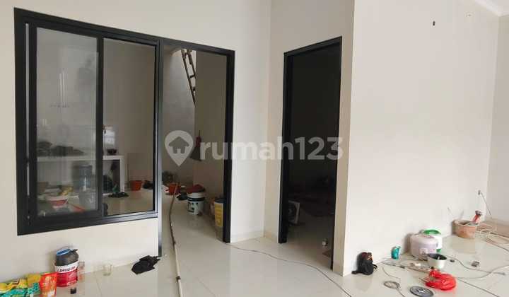 Rumah Baru di Sektor 7 A Gading Serpong, Type Master 4 Kamar 2