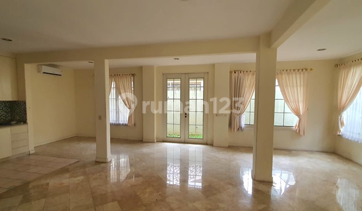 Mediterania Golf Cluster at Lippo Karawaci, Freehold Certificate, Master Type with 4 Bedrooms.