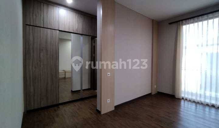 Beautiful Ready-to-Occupy House in The Elite Area, The Zora BSD City 2