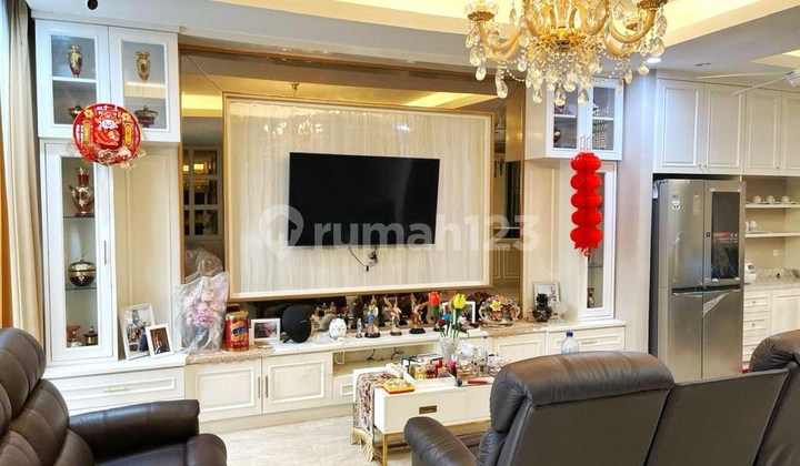 Rumah Full Renov Bangunan 2.5 Lantai Cluster Palmyra Alam Suters
