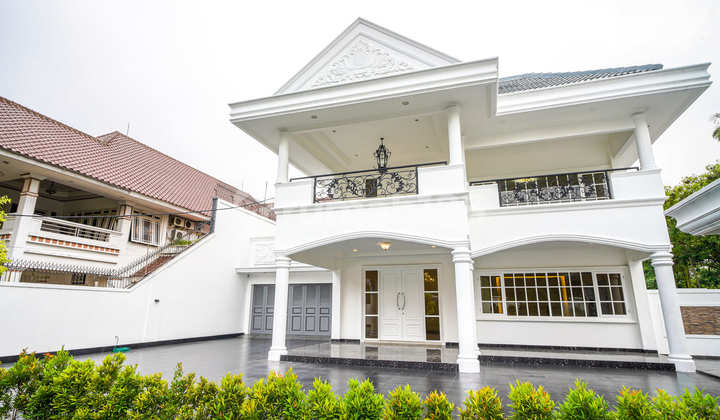 Rumah Mewah Private Pool Di Kemang Jakarta Selatan