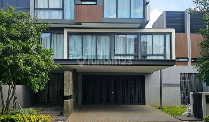 Rumah Mewah Private Pool Di Kawasan Elite Bsd  1