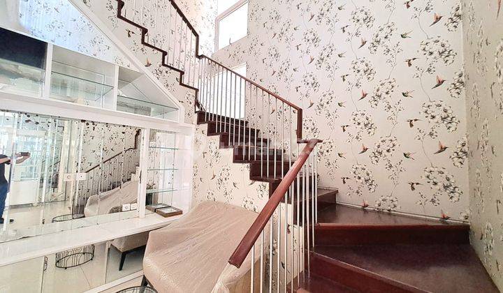 Disewakan Rumah Siap Huni La Riz Wood, Pakuwon Indah Full Furnish