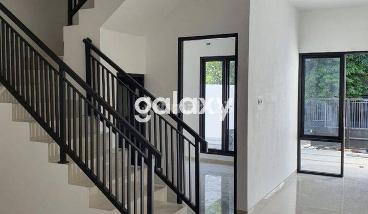 Dijual Rumah 2 Lantai Nirwana Executive Baru Gress Minimalis. 2