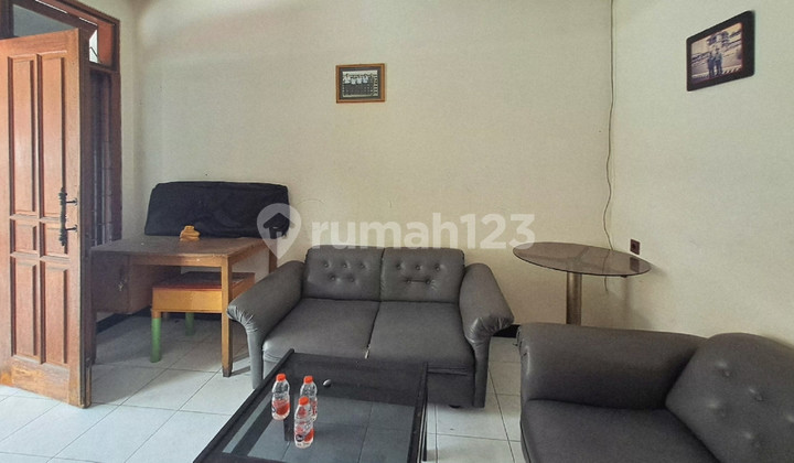 Rumah Wisma Tropodo. Bersih dan Terawat. Dekat Bandara Juanda. 2