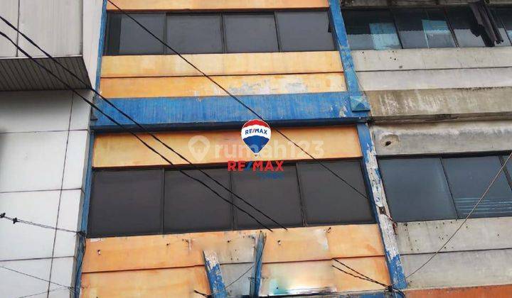 Di Jual Ruko 3 Lantai, S H M, Hadap Utara di Jl Peta Barat Jakarta Barat Unfurnish 1