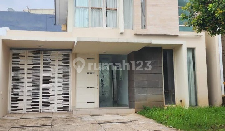 Dijual Rumah The Mansion Pakuwon Indah Surabaya 3 Bedroom