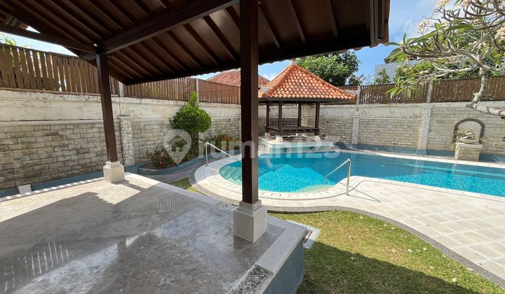 Rumah di Taman Mumbul Nusa Dua Dekat Toll 2