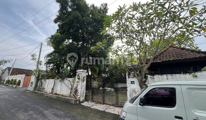 Strategic Land on Main Road in Tumbak Bayuh