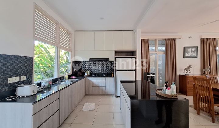 Luxury Villa on Main Road in Petitenget Area, Bali 2
