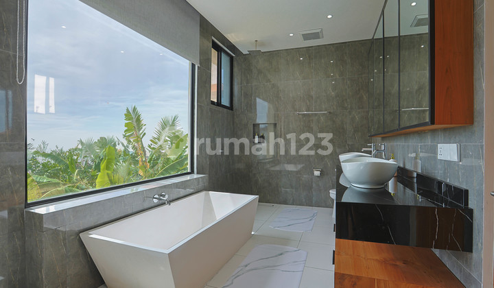 Brand New Leasehold Villa 3 Bedroom At Dewi Sri 2