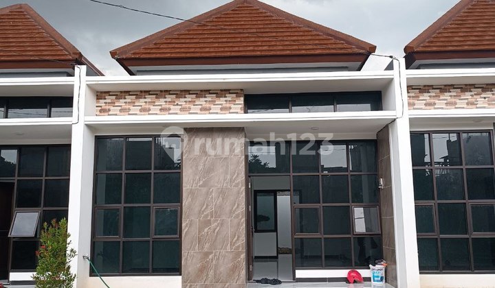 Rumah Cantik Dan.luas Di.cipadu Dekat Bintaro(1 2