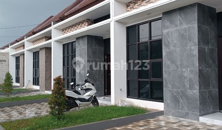 Rumah Cantik Dan.luas Di.cipadu Dekat Bintaro(1 Rumah Cantik Dan.luas Di.cipadu Dekat Bintaro(1