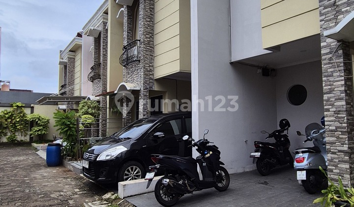 Rumah Di.cirendeu 10.Menit.ke.mrt.lebak.bulus Rumah Di.cirendeu 10.Menit.ke.mrt.lebak.bulus