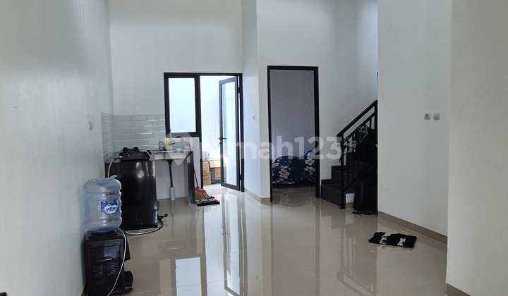 Pamulang House, Mezzanine Model, Near Station 2