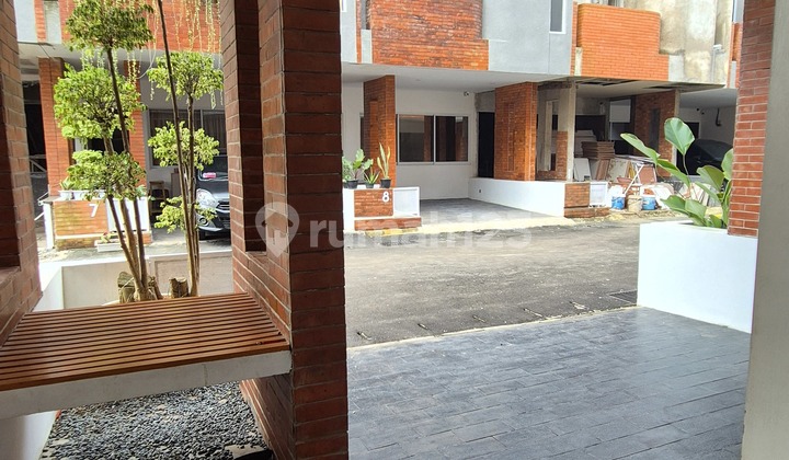 Small House in Ciputat Only 12 Minutes to MRT Lebak Bulus 2