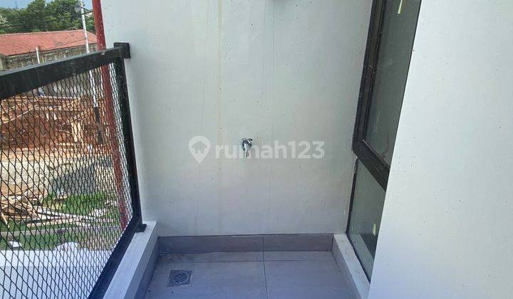 Rumah Townhouse Di Tengah Kota Dekat Bsd 2