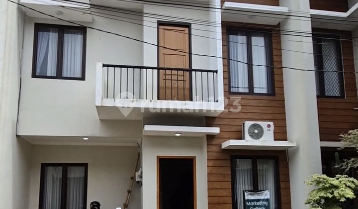 Rumah Siap.huni.hanya 15.Menit.ke.mrt.lebak.bulus Rumah Siap.huni.hanya 15.Menit.ke.mrt.lebak.bulus