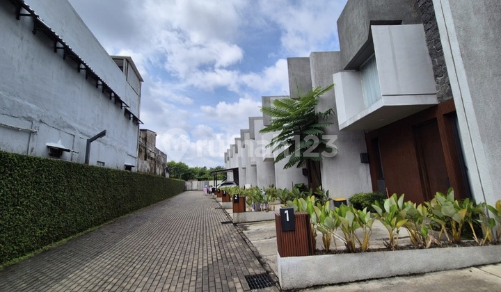 Rumah di Legoso, Ciputat, Tangerang Selatan Rumah di Legoso, Ciputat, Tangerang Selatan