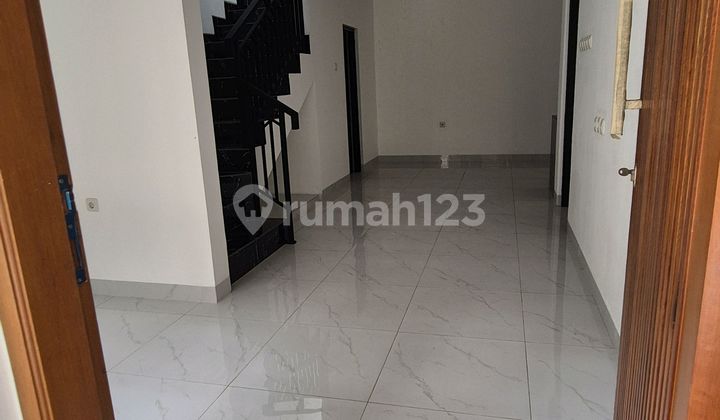 Arumah Modern.clasic Di Bintaro Harga.murah 