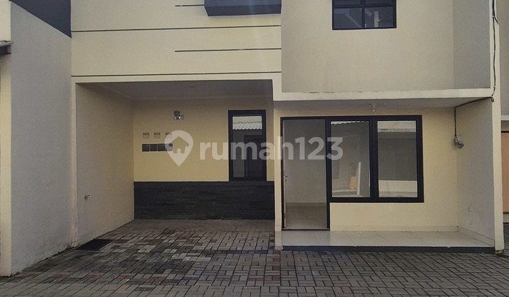Cluster in Pamulang, 2 floors, 800 million, near BSD Toll Road, Bintaro.