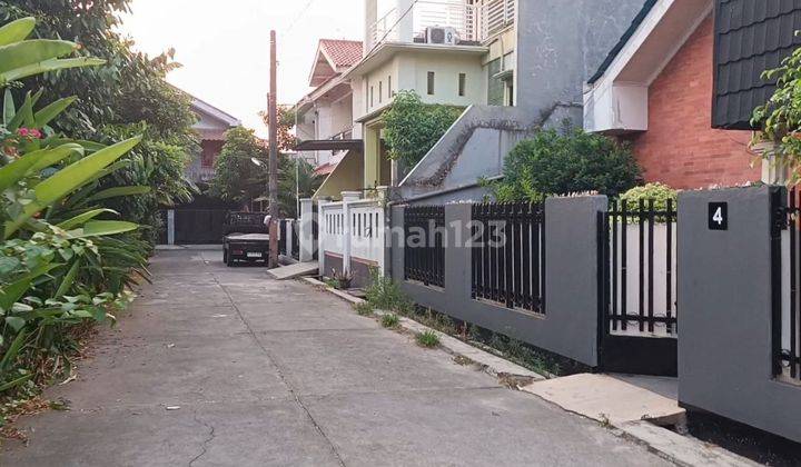 Rumah Murah Luas Tanah 290 Meter Jalan Raya Jatiwaringin  2