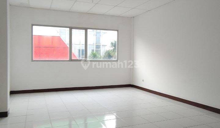 Ruko 3 Lantai Siap Huni Pinggir Jalan Raya Bekasi Barat  4