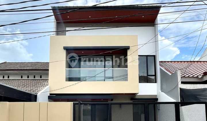 RUMAH 2 LANTAI SIAP HUNI DI BSD GRIYA LOKA
