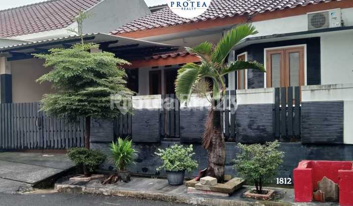 Rumah Terawat dan Luas, Lingkungan Asri di Pamulang