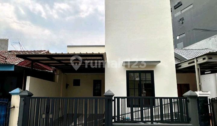 Dijual Rumah Siap Huni di Catalina Gading Serpong