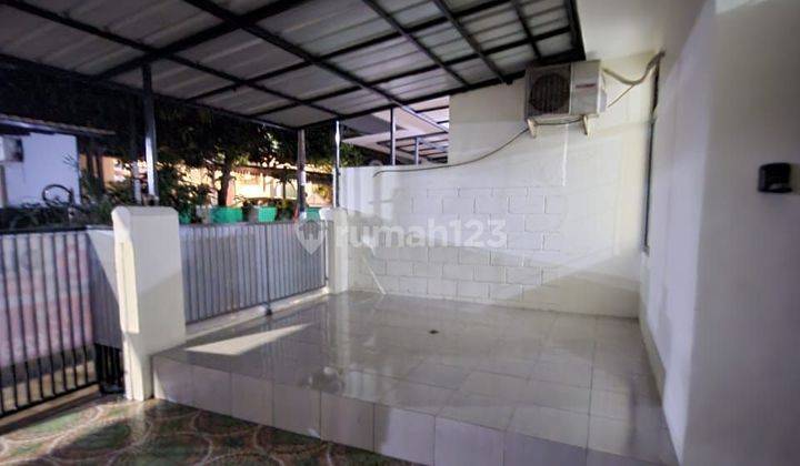 Rumah Siap Huni Lokasi Sangat Strategis Di Griyaloka Bsd
 2