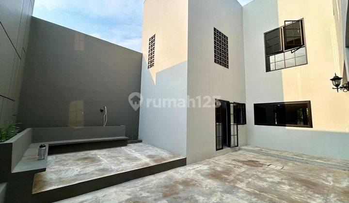 Rumah 3 Lantai di BSD Giri Loka, Tangerang 2