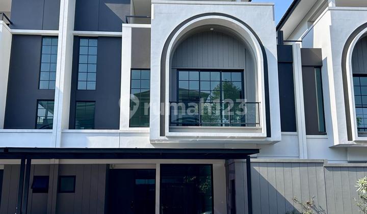 Comfortable 3-Story House in BSD