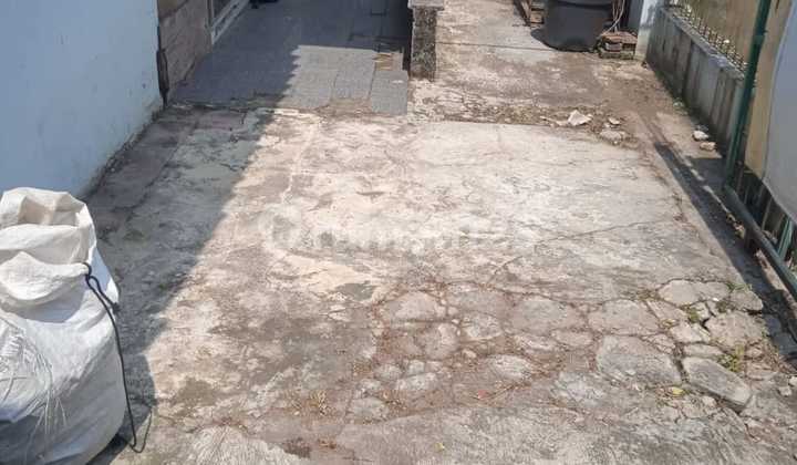 FOR SALE AS IS HOUSE IN CILEDUG 2