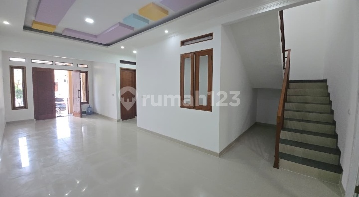 RUMAH 2 LANTAI SIAP HUNI DI GUNUNG SINDUR 2