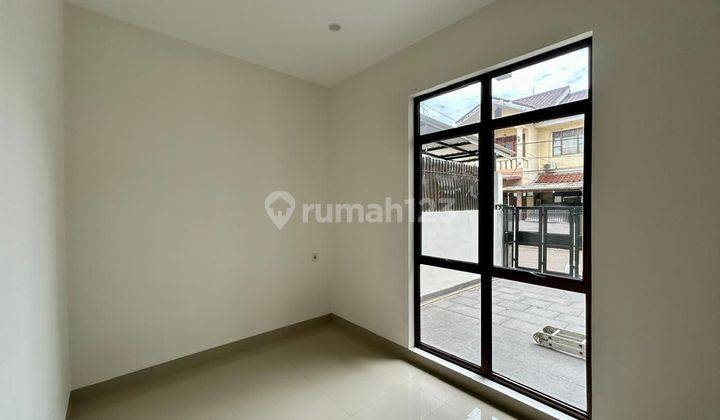 Dijual Rumah Baru 2 Lantai  Nusaloka Bsd 2