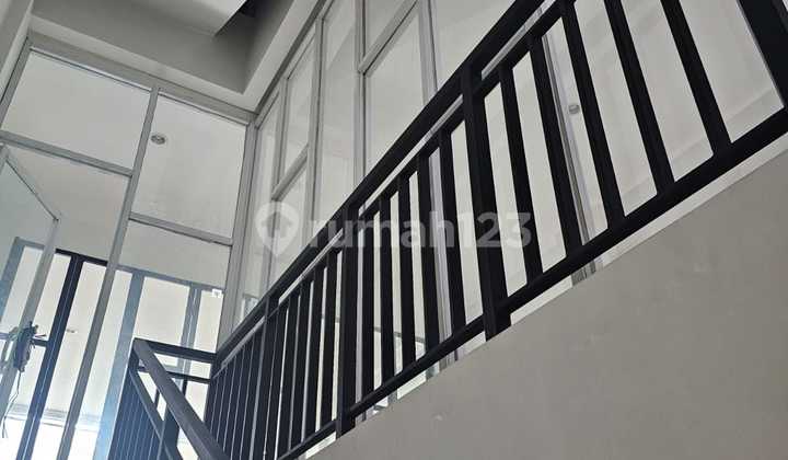 Ruko Summarecon Bekasi Burgundy 3 LT Rp 3,5 M Siap Pakai SHM 2