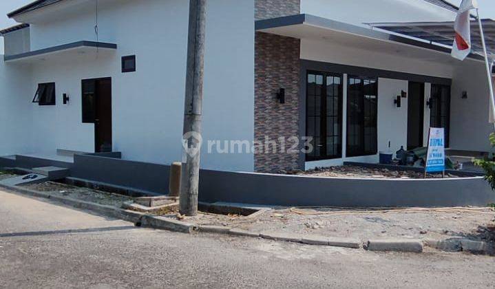 Rumah Deltamas Cikarang Cluster Roseville Luas 138 Rp. 1.35 M 3 Kt 2 Km SHM 2