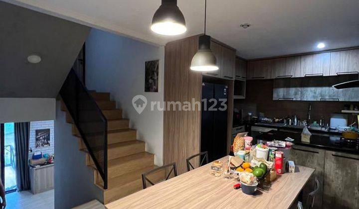 Harga Termurah! Rumah Minimalis 3 Lantai Di kebayoran residence 1