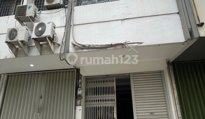 Ruko 3 Lantai Taman Surya Pinggir Jalan Raya Daan Mogot