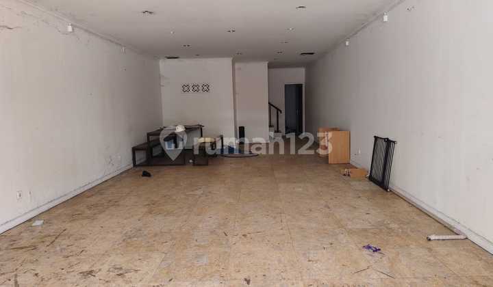 Minimal 2 Year Lease for Shop House in Imam Bonjol