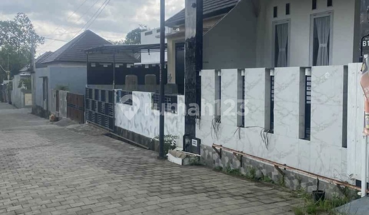 For Rent Semi Furnished Annual House in Pering Gianyar Area For Rent Semi Furnished Annual House in Pering Gianyar Area