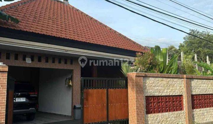 Rumah Semi Villa Area Batu Bulan Gianyar  1