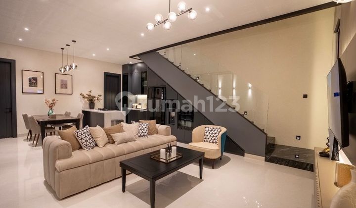 For Sale: Luxurious Modern Villa In Canggu Berawa