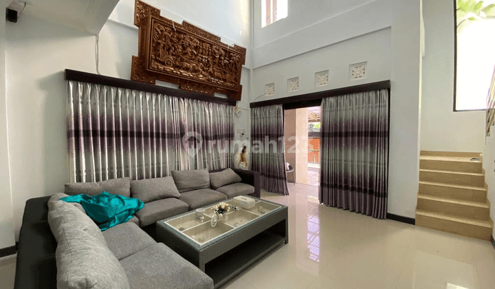 Villa di Perernan Bali New Renovation Quite Area  10