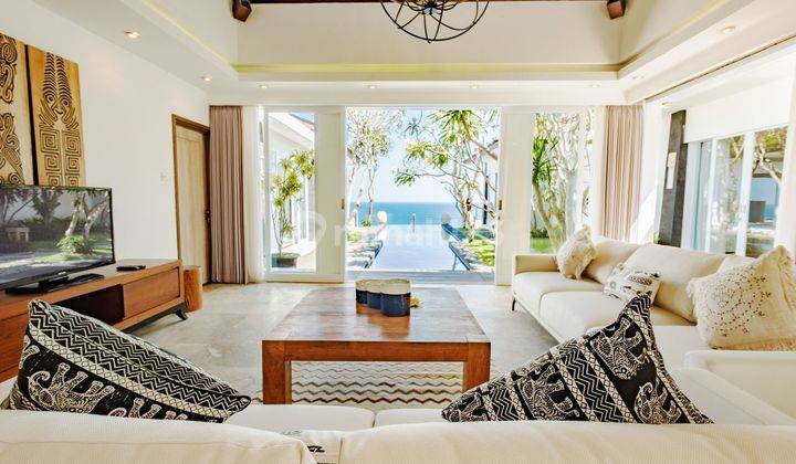 Beautiful Luxury Freehold Villa Located In sawangan nusadua Bali For Sale  1