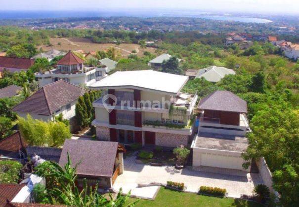 Multi Level Luxury Villa With Ocean View Hiltop Green Environment In Ungasan Area  1