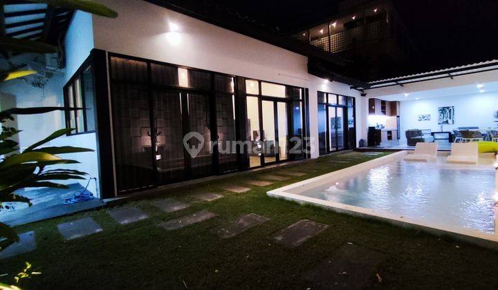 Modern Monimalist Villa In Seminyak For Yearly Lease  2