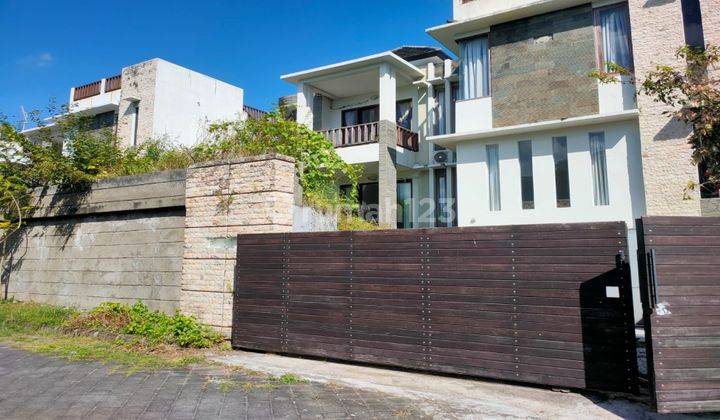 For Sale Exclusive Ocean View House In Pecatu Graha 1